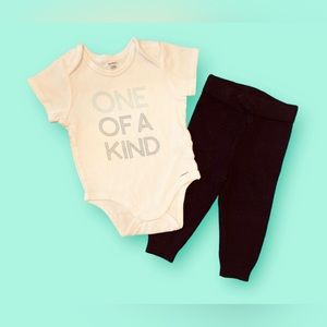 Gerber “One of a Kind” Bodysuit & Navy Blue Pant Set, Size 12 Months